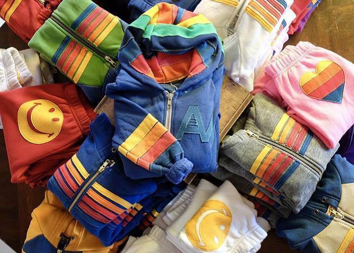 Avoid the Mall and Shop Small This Holiday Season in Laguna Beach!