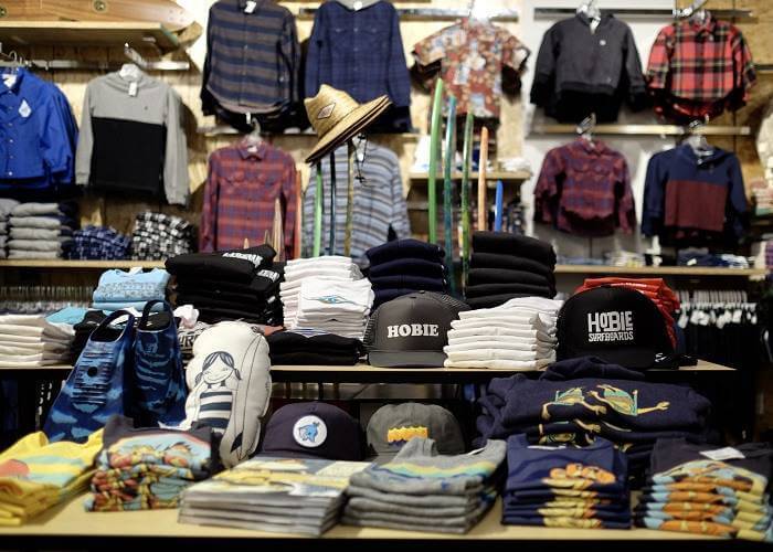 Avoid the Mall and Shop Small This Holiday Season in Laguna Beach!