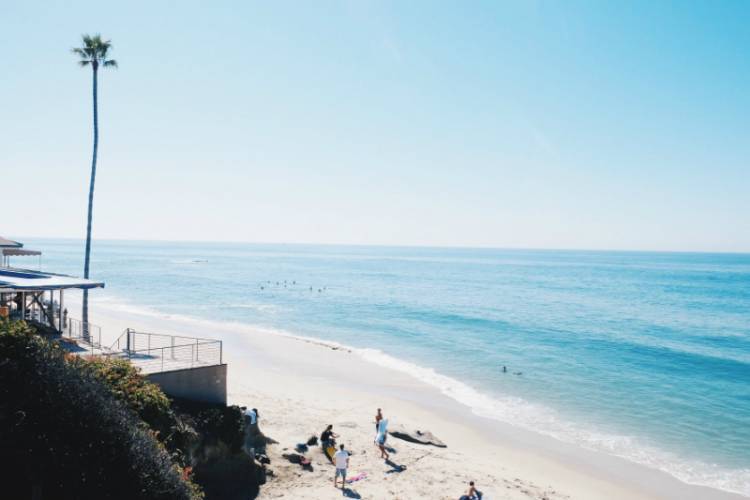 weather in laguna beach